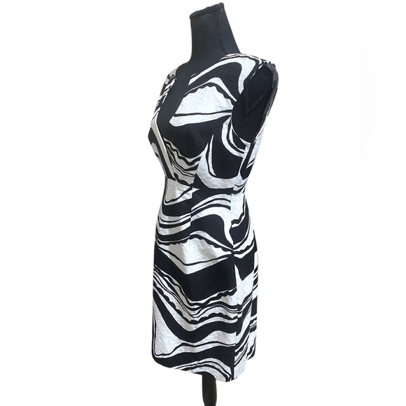 TRINA TURK Patterned Black & White Sleeveless Dress Women’s Size 8 Full Lining - Picture 13 of 15